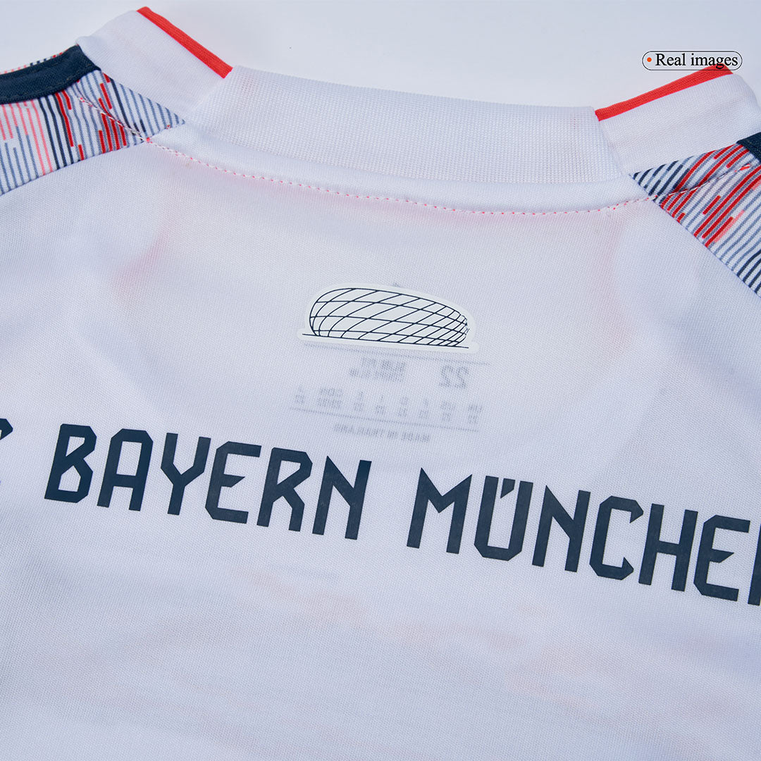 Bayern Mnichov dětská venkovní kompletní sada 2025/26
