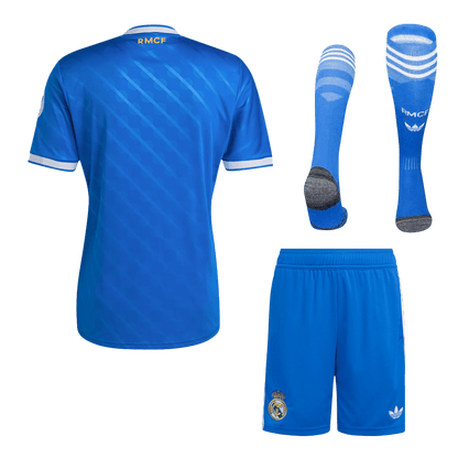Real Madrid třetí kompletní sada 2025/26