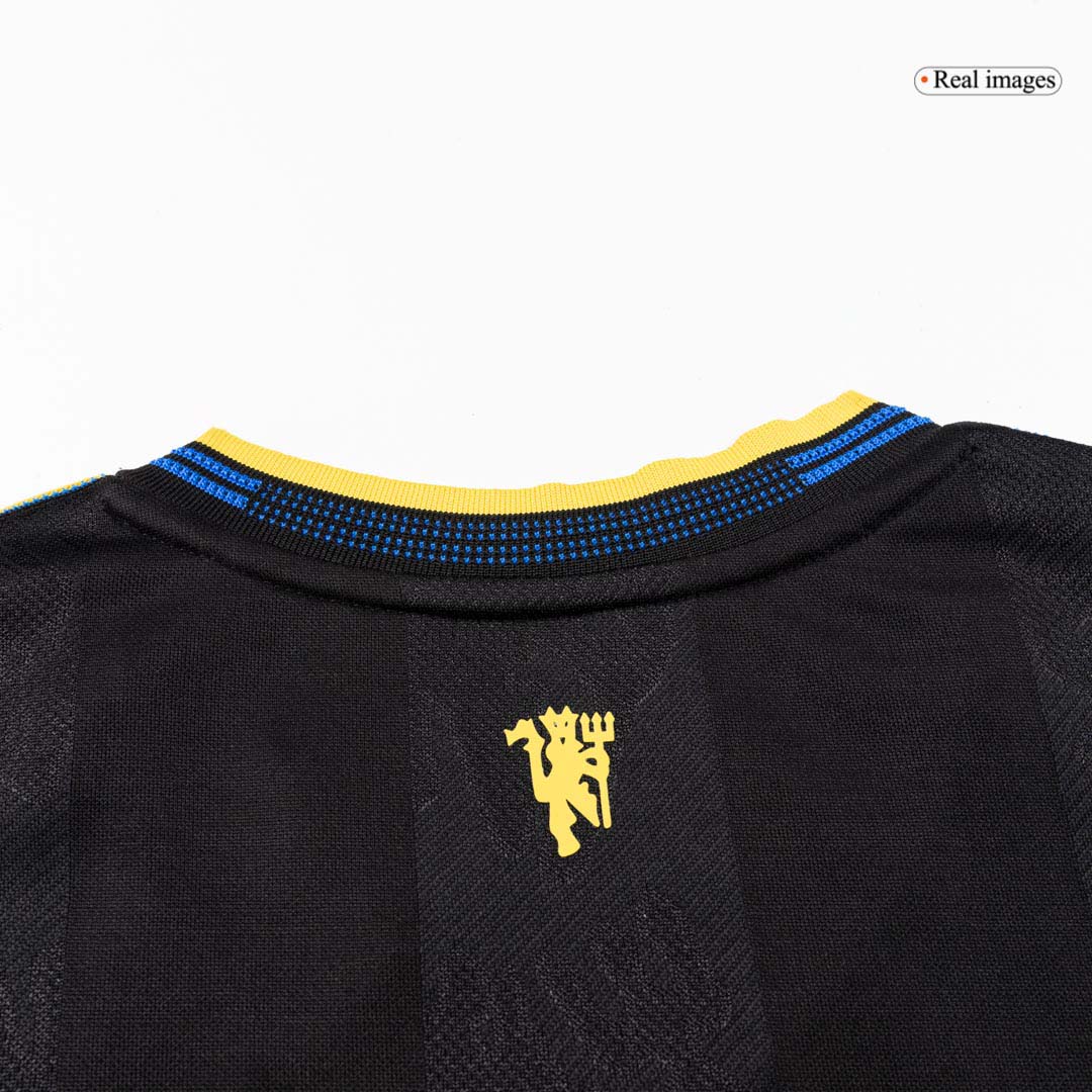Manchester United třetí fotbalový dres 2025/26 MOUNT #7