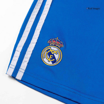 Real Madrid třetí kompletní sada 2025/26