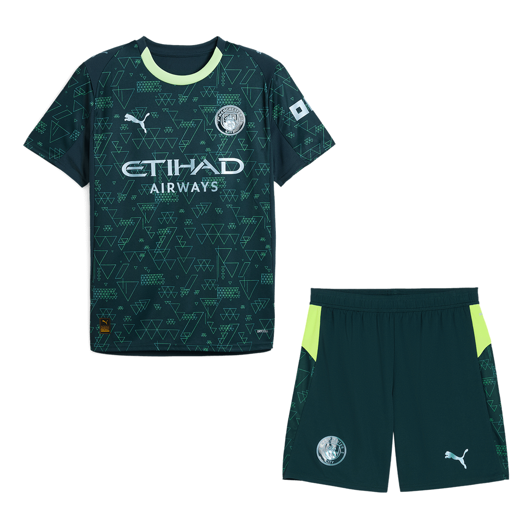 Manchester City čtvrtá sada dresu 2025/26