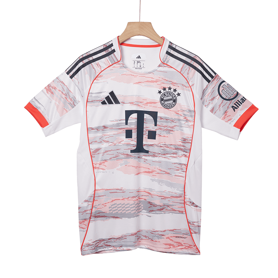 Bayern Mnichov venkovní kompletní sada 2025/26