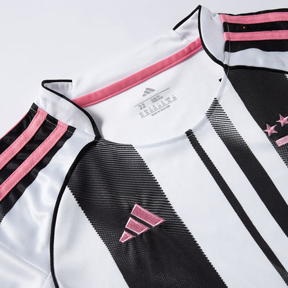Juventus dětská domácí kompletní sada 2025/26