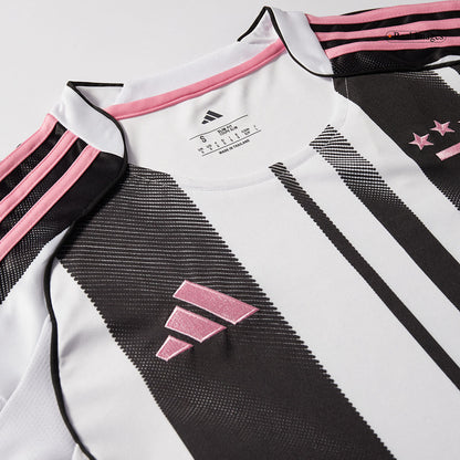 Juventus domácí sada dresu 2025/26